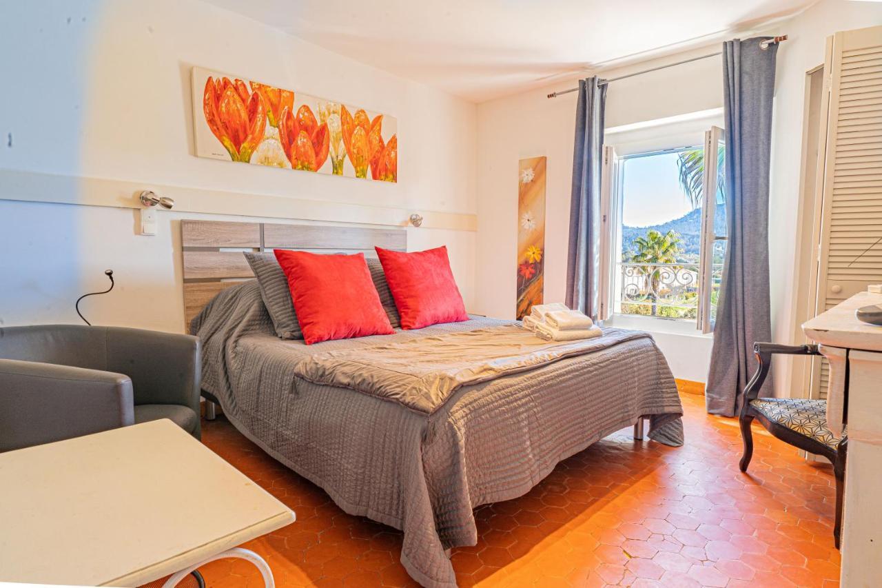 Domaine De L'Aufrene Bed & Breakfast Hyeres Ngoại thất bức ảnh