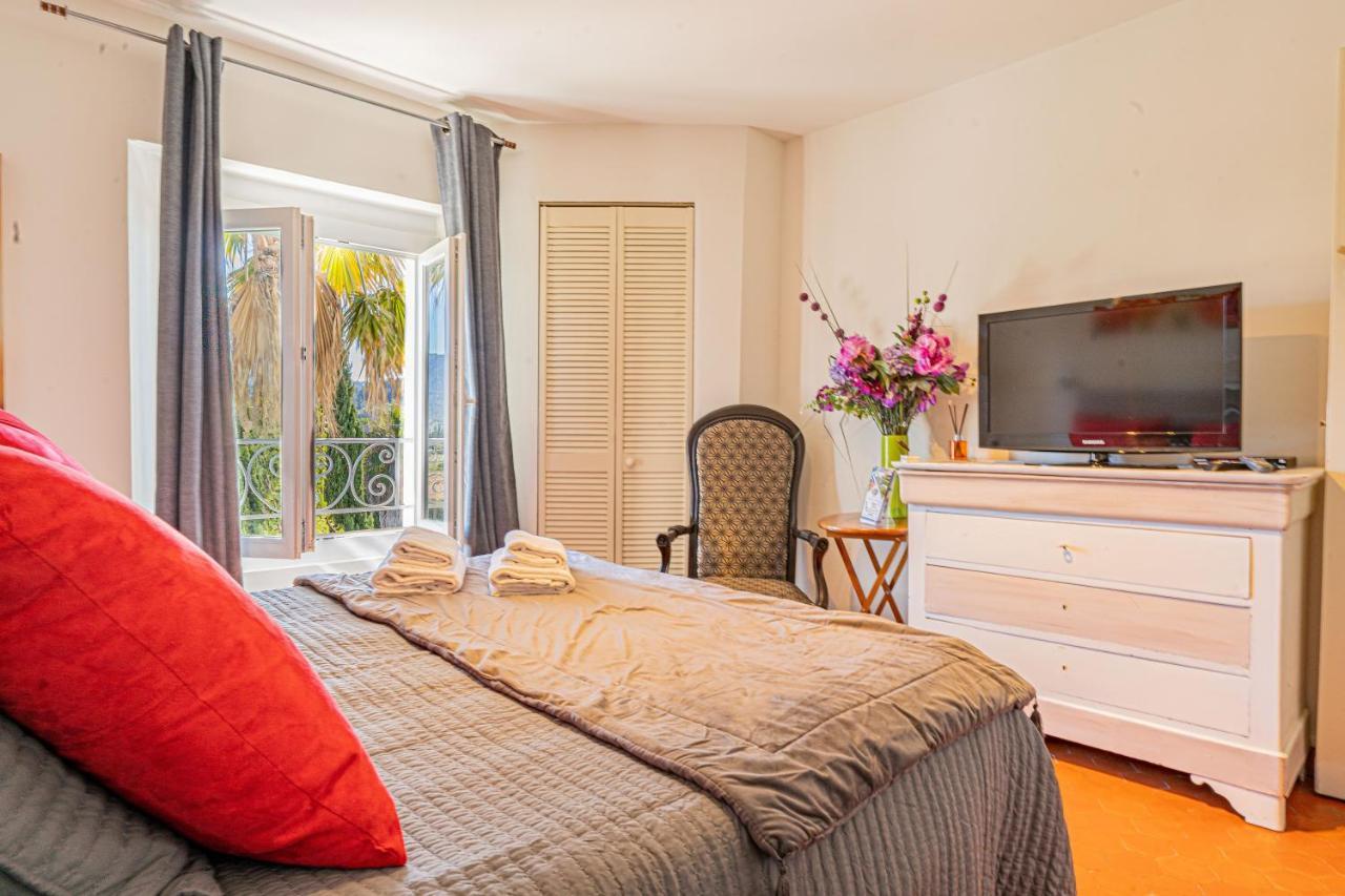 Domaine De L'Aufrene Bed & Breakfast Hyeres Ngoại thất bức ảnh
