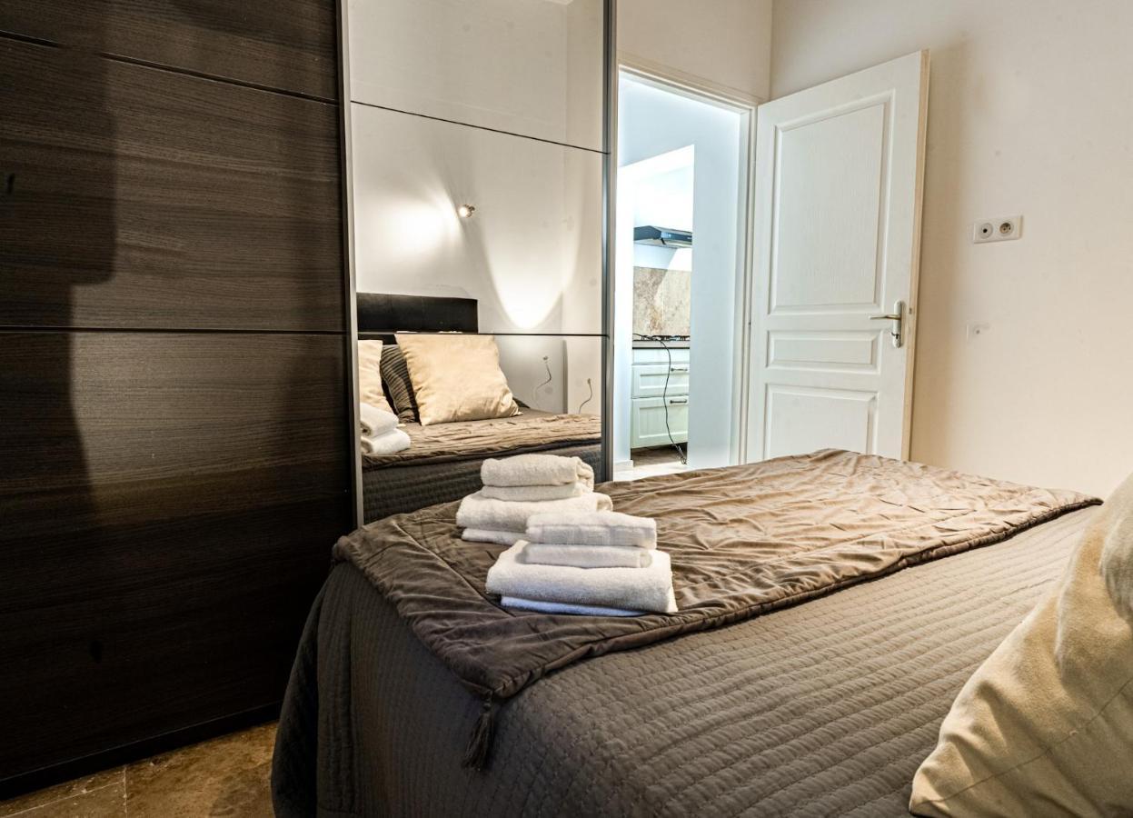 Domaine De L'Aufrene Bed & Breakfast Hyeres Ngoại thất bức ảnh
