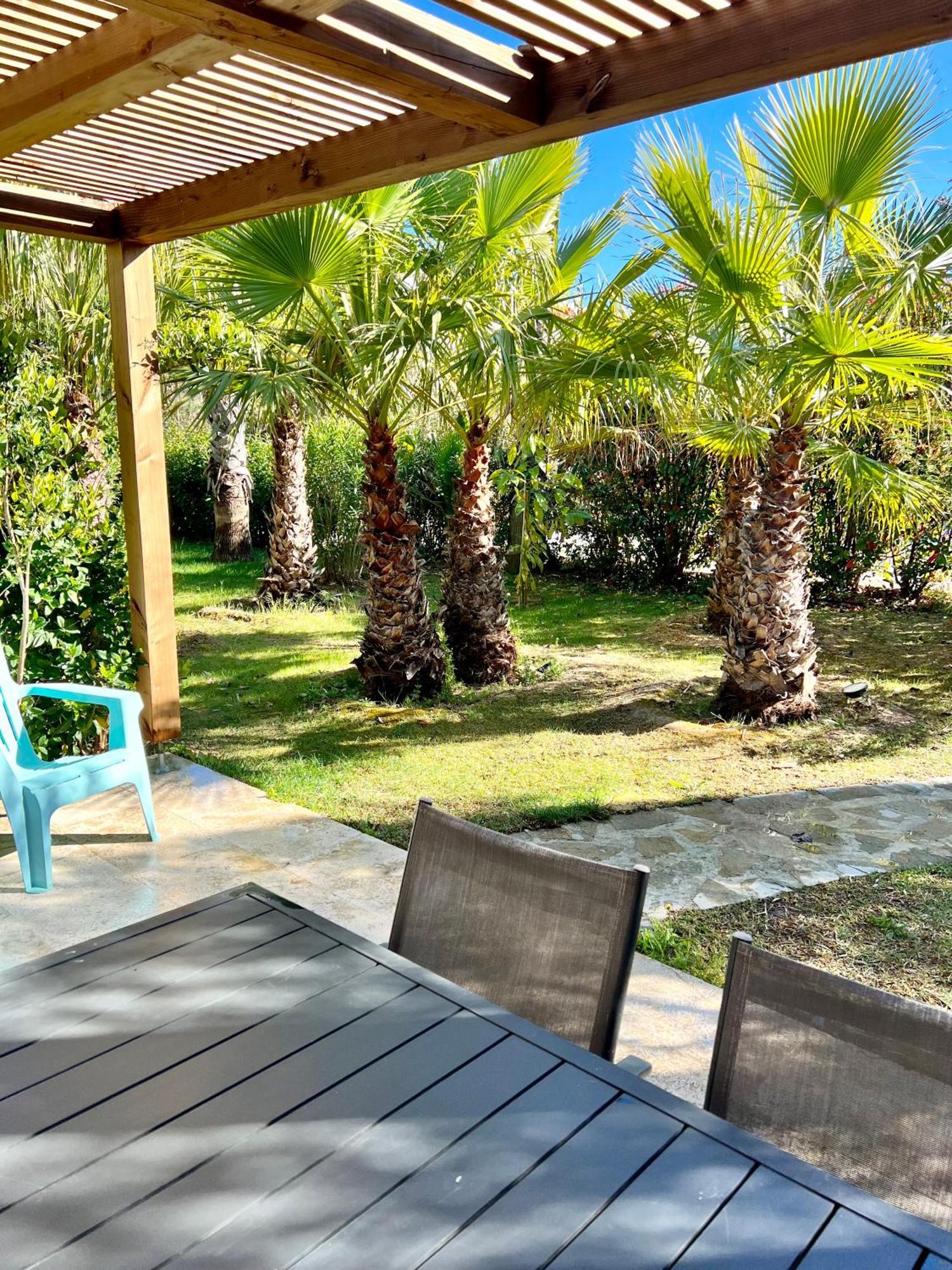 Domaine De L'Aufrene Bed & Breakfast Hyeres Ngoại thất bức ảnh